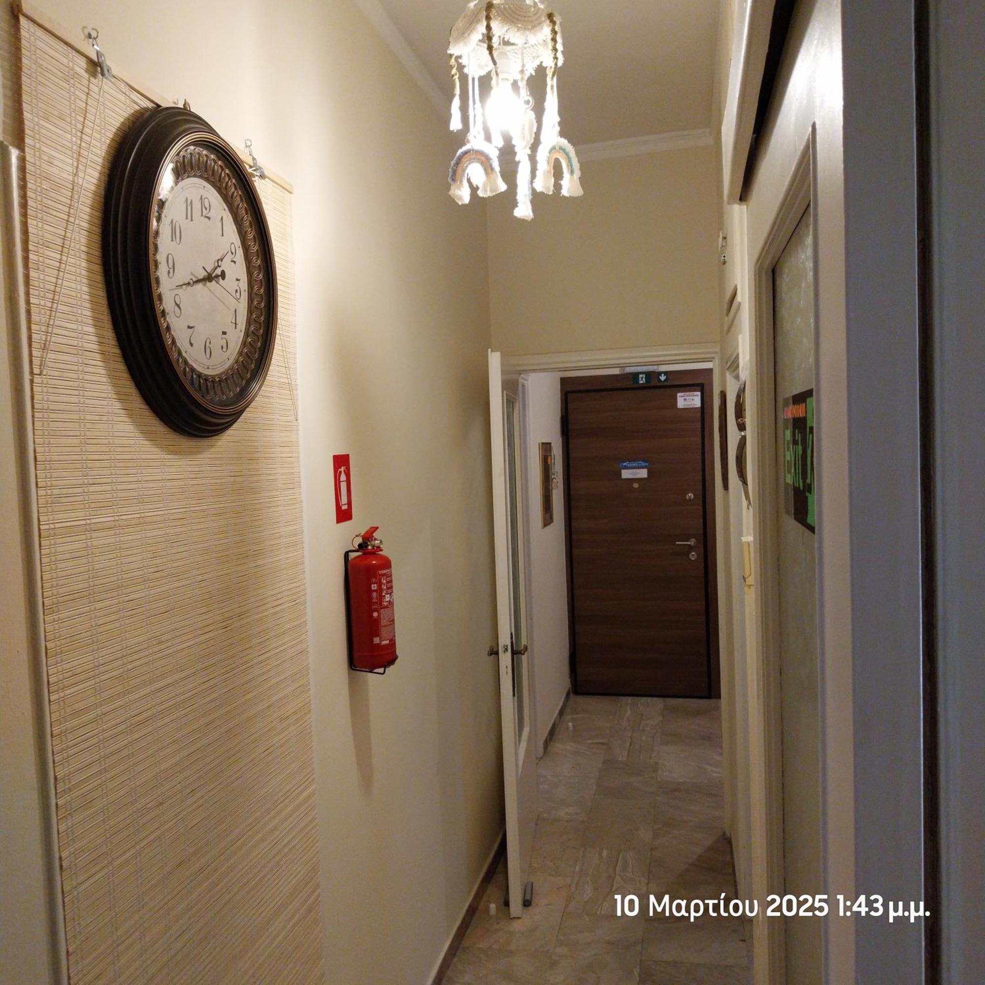 Cozy & Bright Home 50M From Subway -Agios Antonios Atena Exterior foto