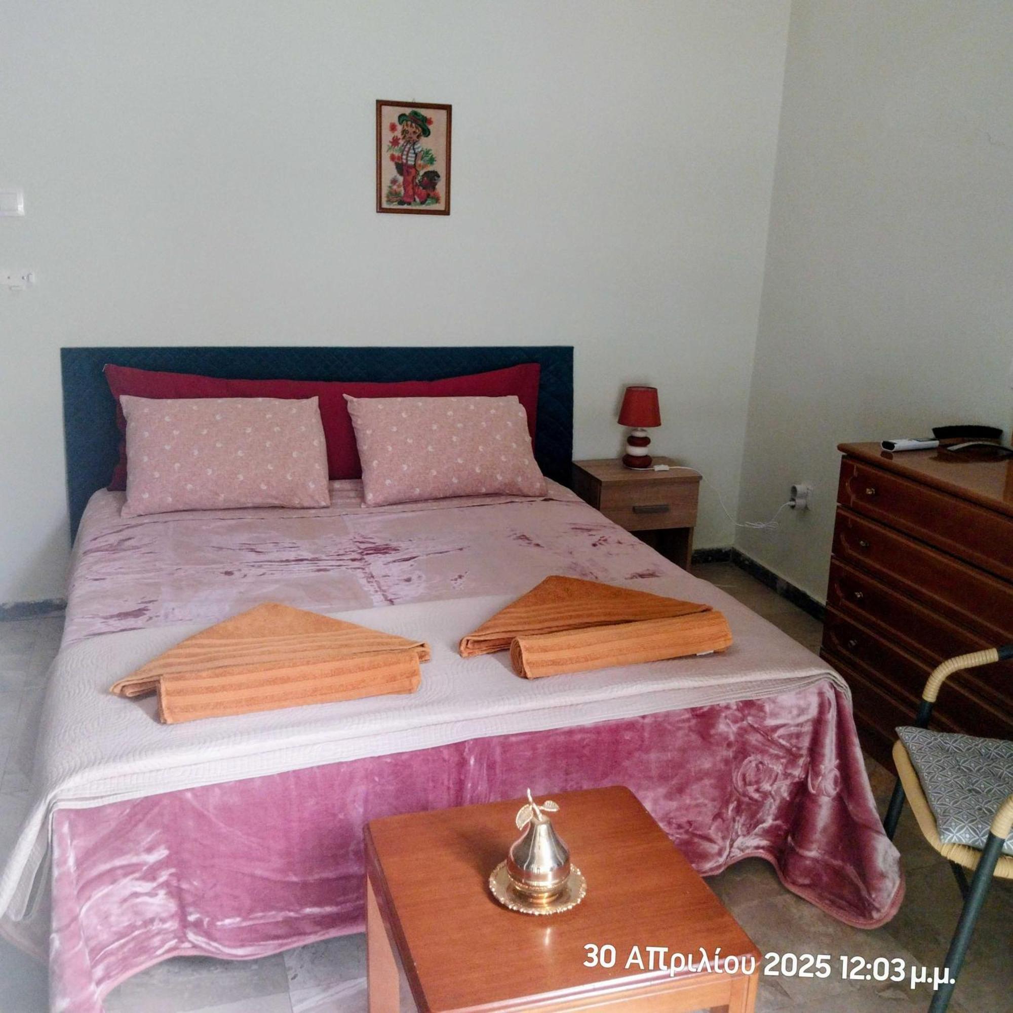 Cozy & Bright Home 50M From Subway -Agios Antonios Atena Exterior foto